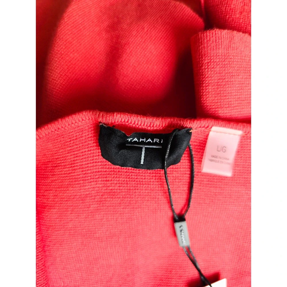 Tahari Hibiscus Red Square Neck Knit Top Size L Short Sleeve NWT
